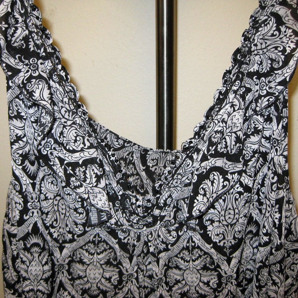 AVENUE Blouse Damask Print - Blk & Wht Sz 30/32